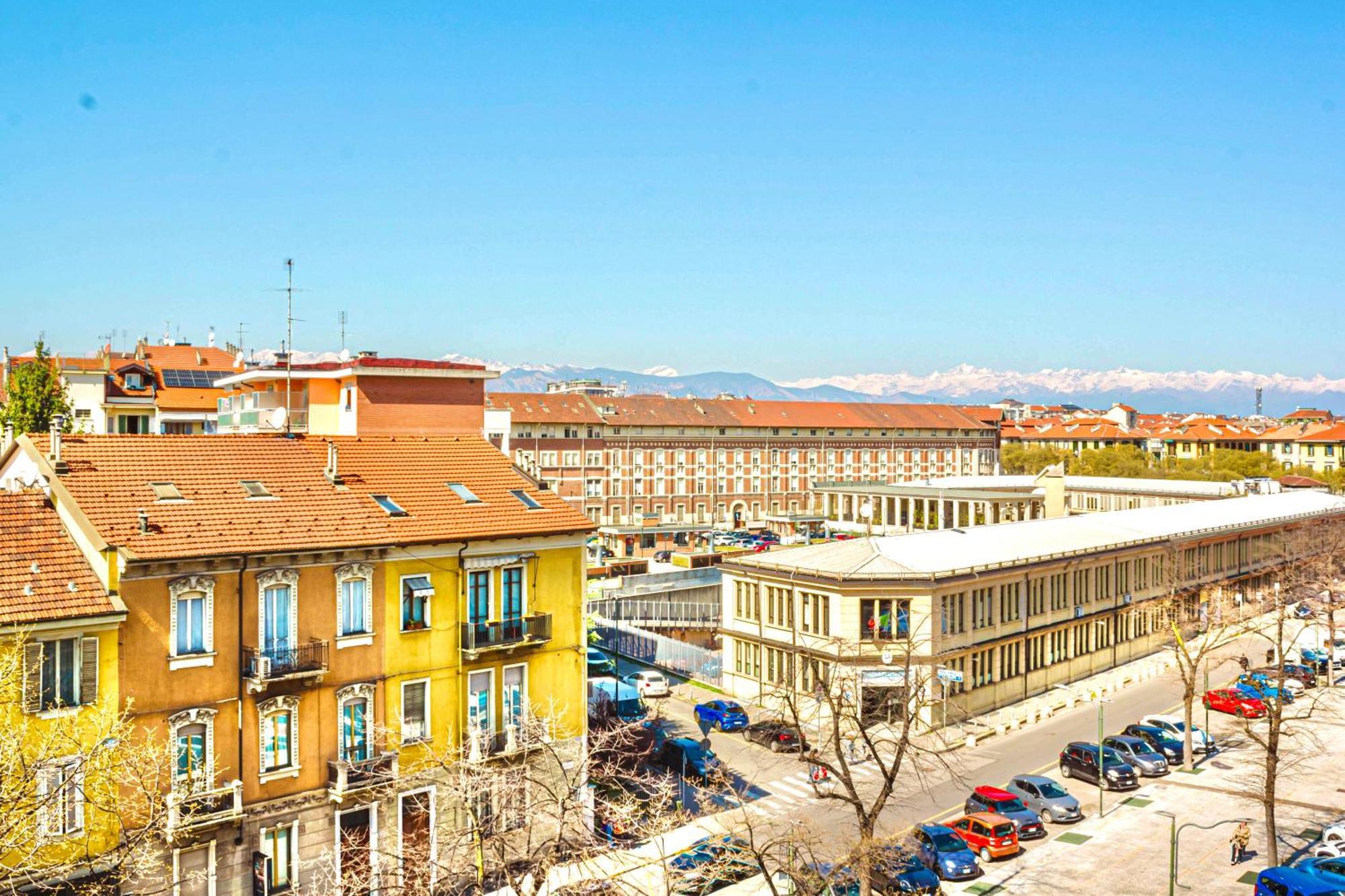 -Politecnico- Appartamento Classy X5 Con Balconi, Vista E Parcheggio Gratuito Турин Экстерьер фото